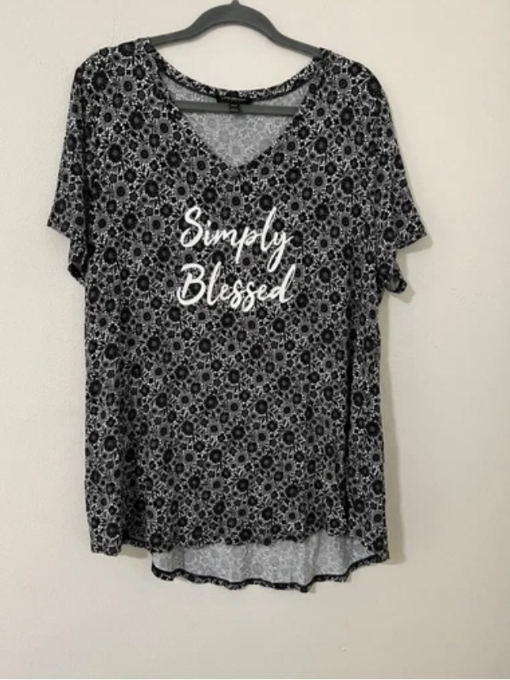 Lane Bryant Size 14/16 Black White Top